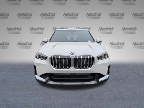 Mineral White Metallic 2026 BMW X1 xDrive28i