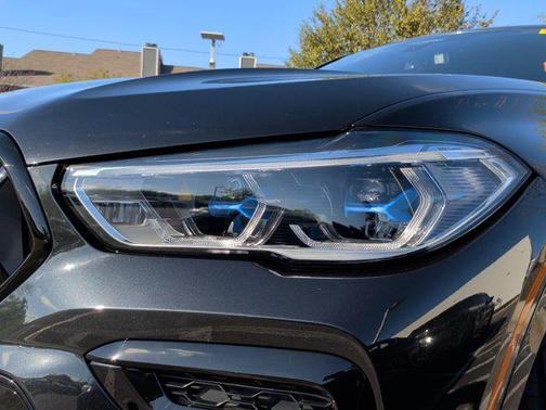 Black Sapphire Metallic 2023 BMW X6 M50i