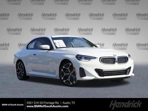 2025 BMW 230 i