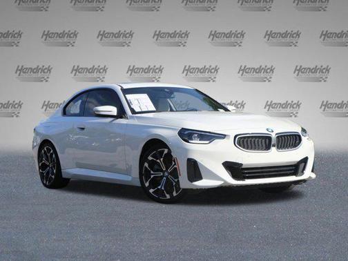 2025 BMW 230 i