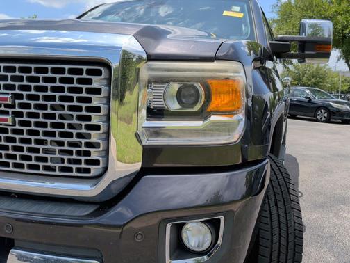 Iridium Metallic 2016 GMC Sierra 2500 Denali