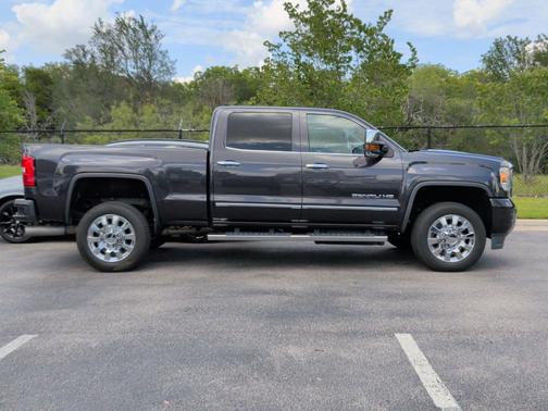 Iridium Metallic 2016 GMC Sierra 2500 Denali