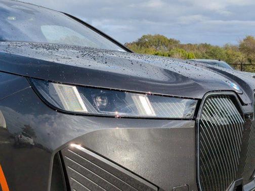 2026 BMW iX xDrive45