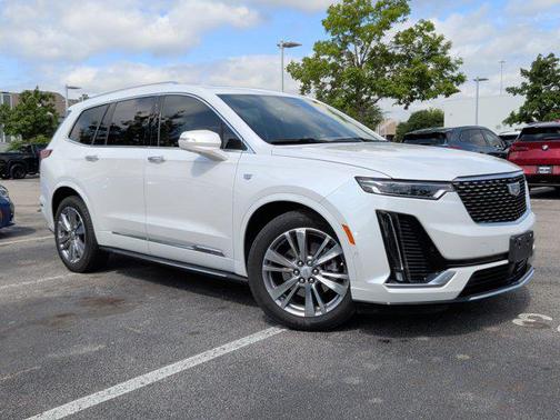 Crystal White Tricoat 2023 Cadillac XT6 Premium Luxury FWD