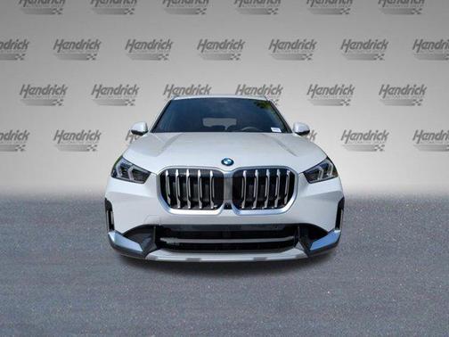 Mineral White Metallic 2026 BMW X1 xDrive28i