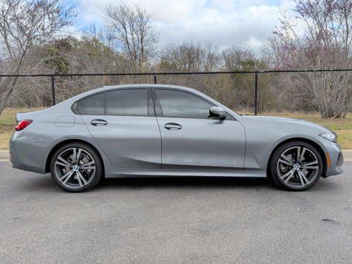 2023 BMW 330 330i