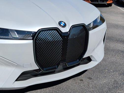 2026 BMW iX xDrive45