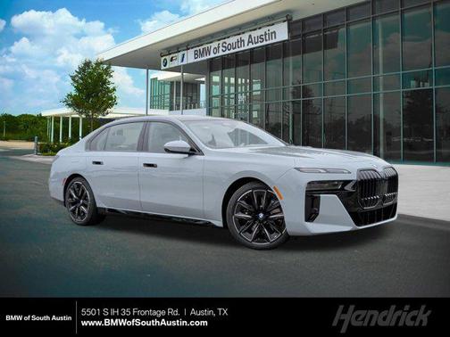 Brooklyn Grey Metallic 2026 BMW 740 740i