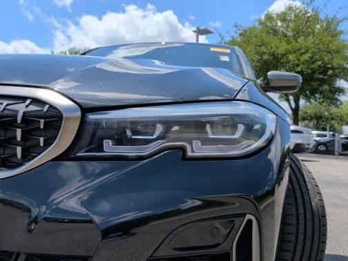 Black Sapphire Metallic 2021 BMW M340 i