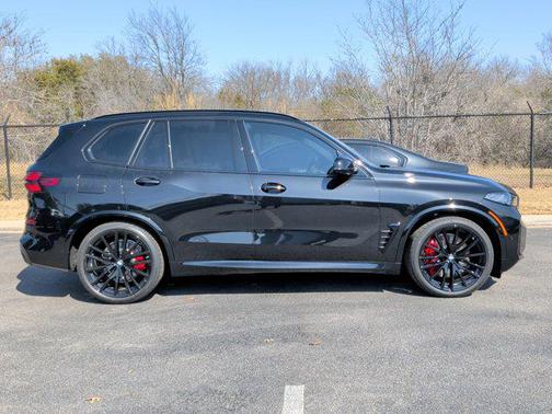 2026 BMW X5 M60i