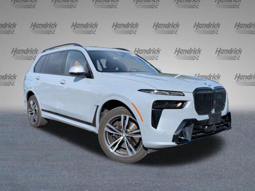 Brooklyn Grey Metallic 2023 BMW X7 xDrive40i
