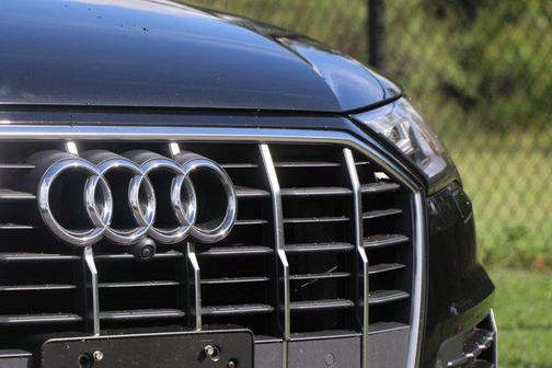 2022 Audi Q7 45 Premium