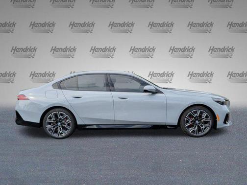 Brooklyn Grey Metallic 2027 BMW 530 i