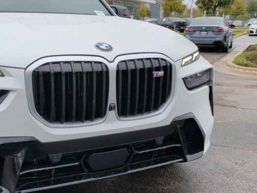 2026 BMW X7 M60i