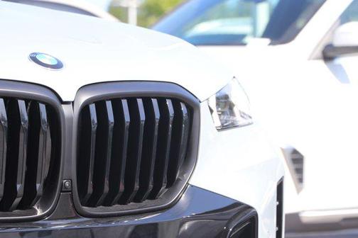 Brooklyn Grey Metallic 2026 BMW X5 xDrive40i