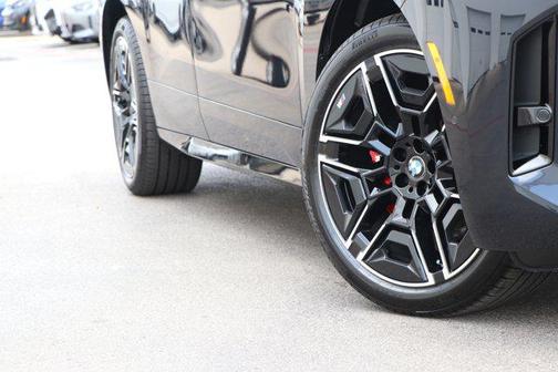 2026 BMW iX M70