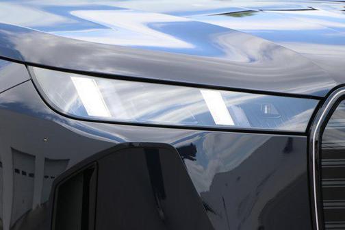 2026 BMW iX M70