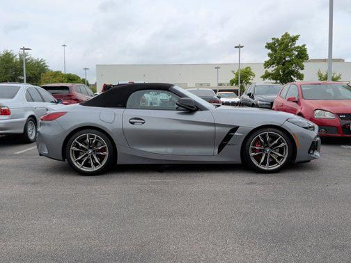 Skyscraper Grey Metallic 2026 BMW Z4 M40i