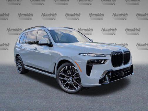Brooklyn Grey Metallic 2026 BMW X7 xDrive40i