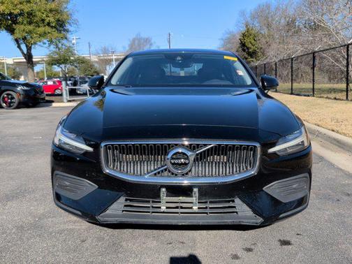 2019 Volvo S60 T5 Momentum