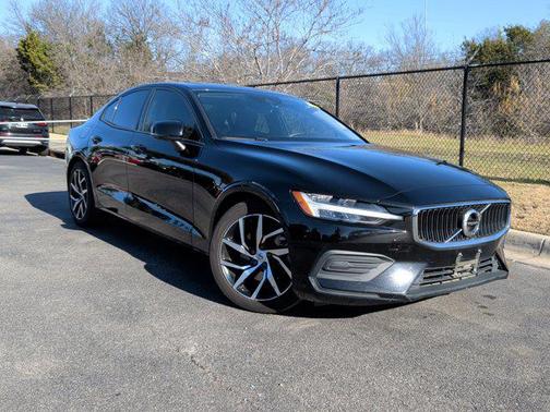 2019 Volvo S60 T5 Momentum