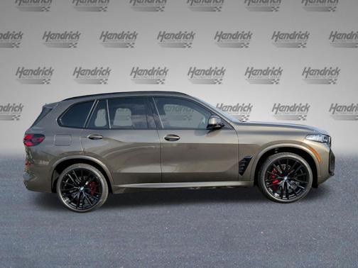 Manhattan Green Metallic 2026 BMW X5 xDrive40i