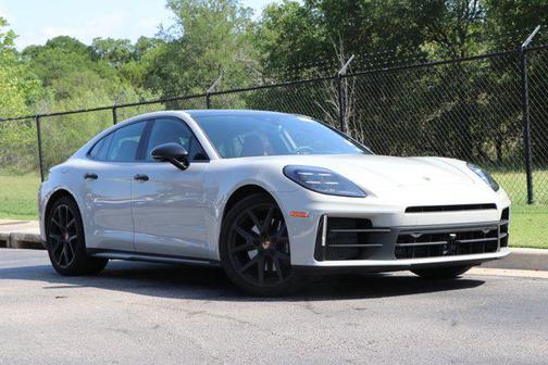 2025 Porsche Panamera RWD