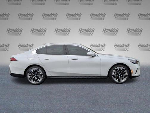Mineral White Metallic 2027 BMW 530 i