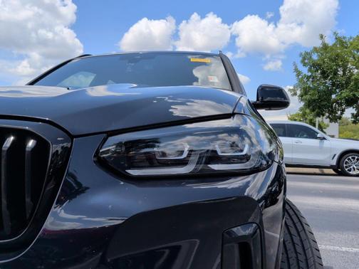 Carbon Black Metallic 2024 BMW X3 xDrive30i