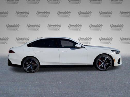 2026 BMW 550e xDrive