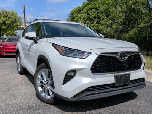 Wind Chill Pearl 2023 Toyota Highlander Limited