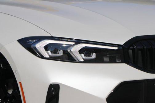2025 BMW 330 i xDrive