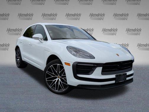 2023 Porsche Macan Macan