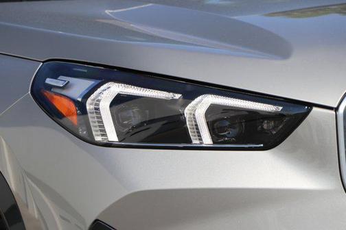 Space Silver Metallic 2026 BMW X1 xDrive28i
