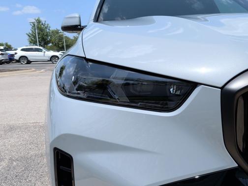 Brooklyn Grey Metallic 2026 BMW X5 sDrive40i