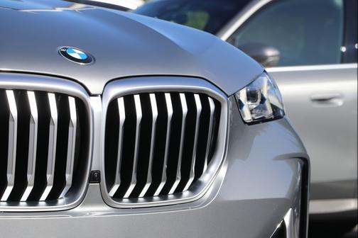 Skyscraper Grey Metallic 2026 BMW X5 sDrive40i