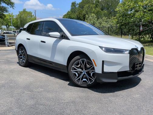 Alpine White 2024 BMW iX xDrive50