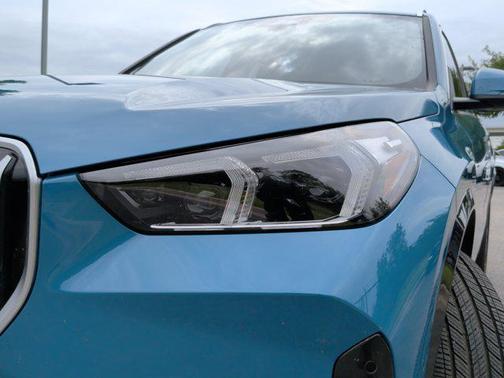 Blue Bay Lagoon Metallic 2025 BMW X1 xDrive28i
