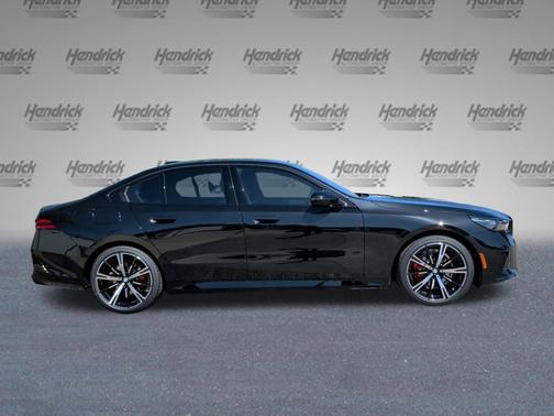 Black Sapphire Metallic 2027 BMW 530 i