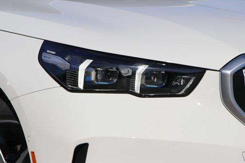 2025 BMW i5 eDrive40