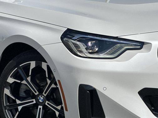 Mineral White Metallic 2025 BMW 230 xDrive