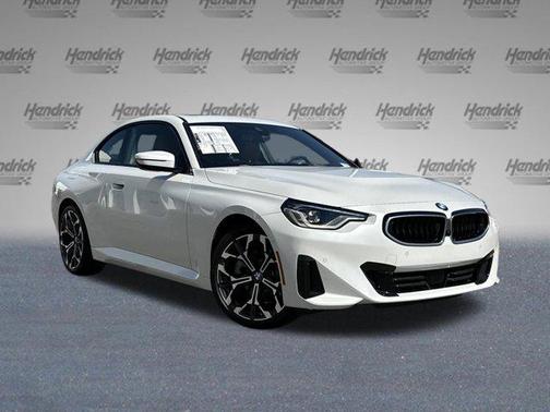 Mineral White Metallic 2025 BMW 230 xDrive