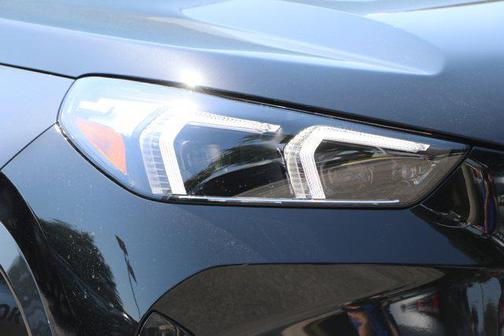 Black Sapphire Metallic 2025 BMW X1 xDrive28i