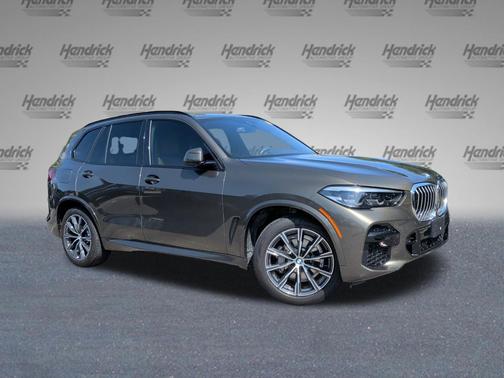 Manhattan Green Metallic 2022 BMW X5 xDrive40i