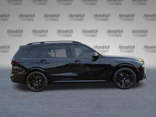Carbon Black Metallic 2027 BMW X7 xDrive40i