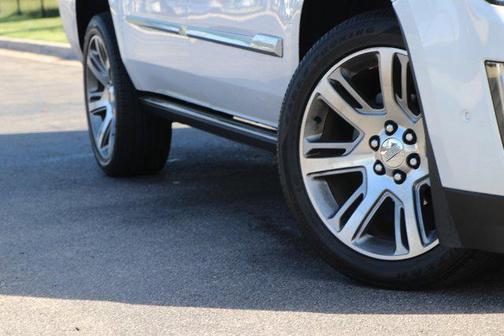 2017 Cadillac Escalade ESV Premium Luxury