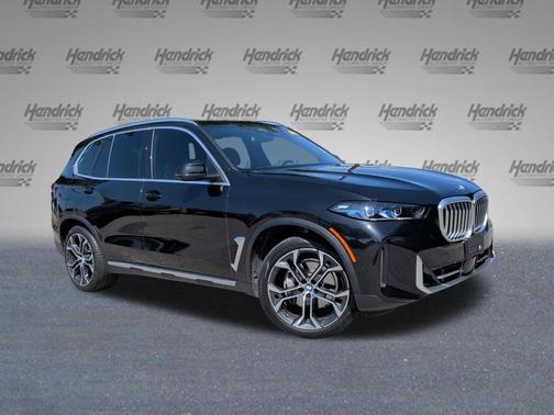Black Sapphire Metallic 2024 BMW X5 xDrive40i
