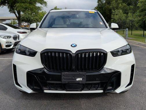 Alpine White 2025 BMW X5 xDrive40i