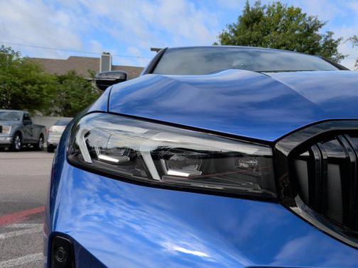 Portimao Blue Metallic 2026 BMW 330 xDrive