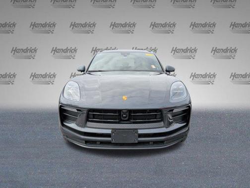 2024 Porsche Macan AWD